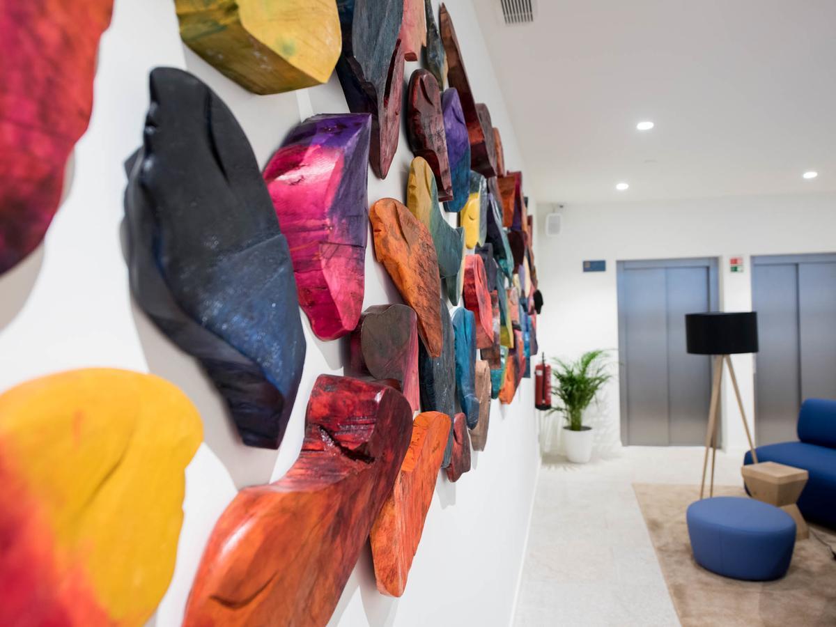 Bluesock Hostels Porto Eksteriør bilde The lobby of the new building