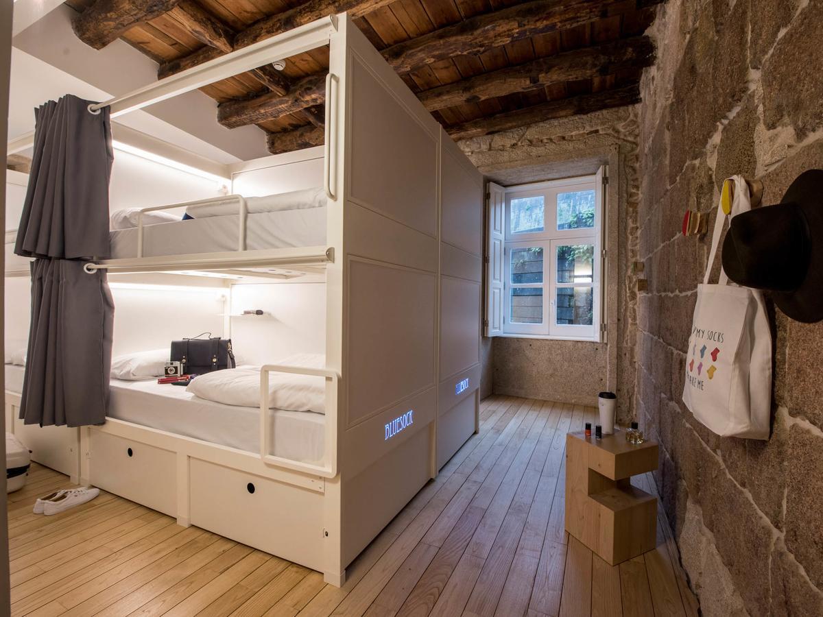 Bluesock Hostels Porto Eksteriør bilde A micro apartment in Lisbon, Portugal